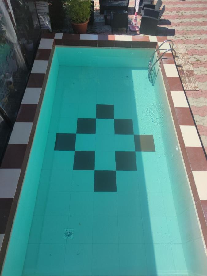 Suzana Garden Hotel Venus Exterior foto